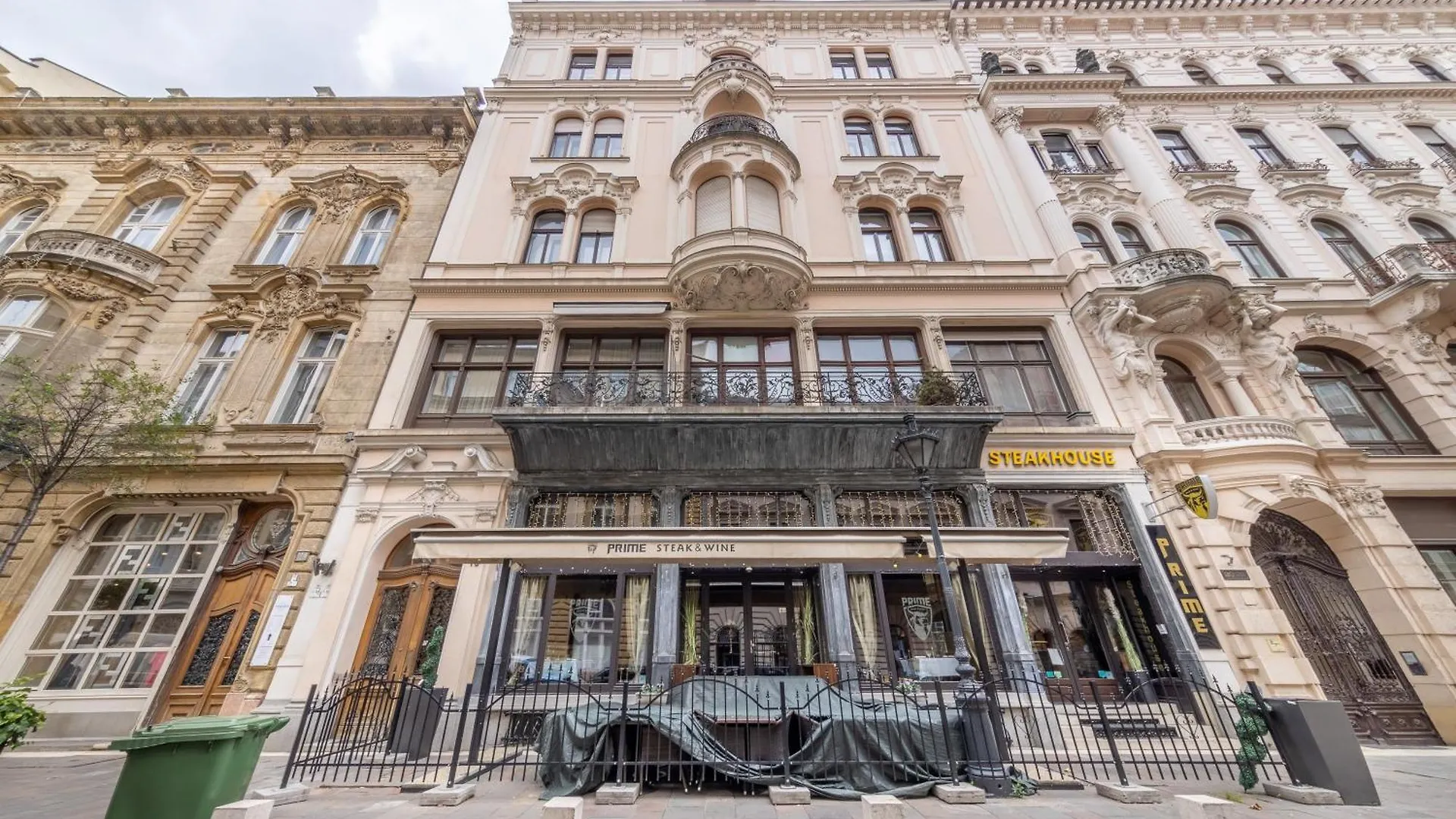 Eagle-Eye Downtown Apartments By Souperapartments Budapest 0*,  Ungern