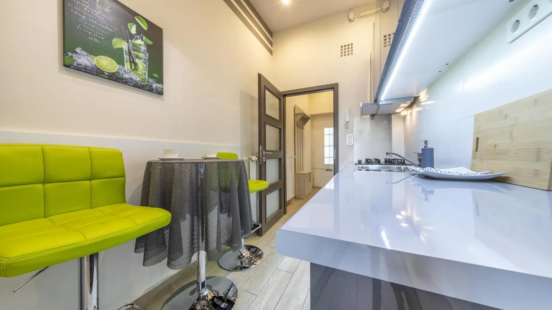 Eagle-Eye Downtown Apartments By Souperapartments Будапешт